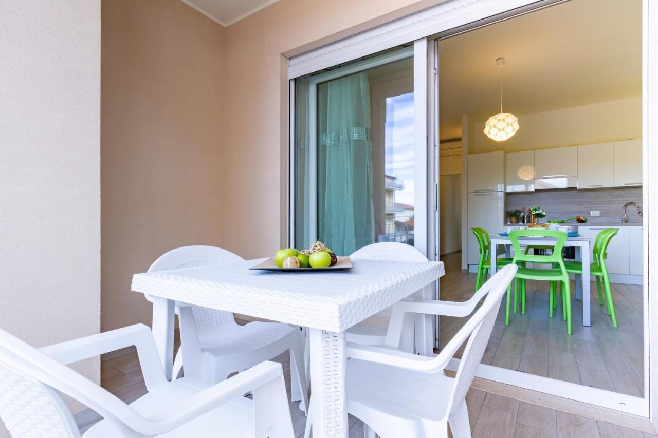 Giada 1P - Palazzina Laura MyHo Casa Apartment Tortoreto Bagian luar foto
